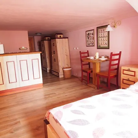 Apartment Reve